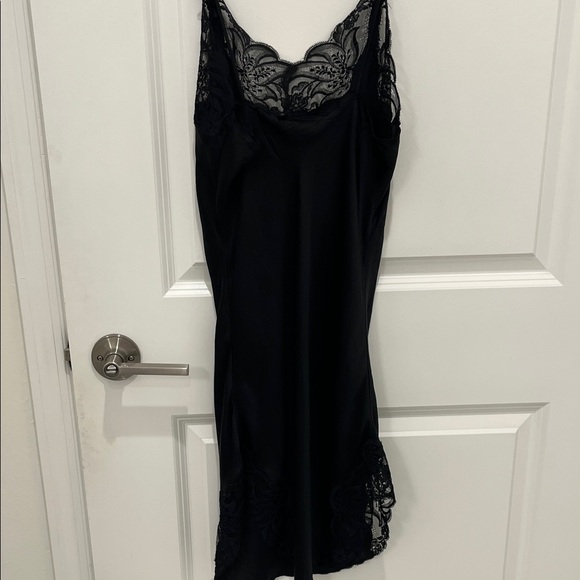 Lauren Alexandra Elegant Black 100 % Silk Slip Dress-Size Small - Picture 4 of 8